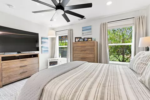 Bedroom - 44445 Freer Way, Lancaster, CA 93536 photo 4 of 6
