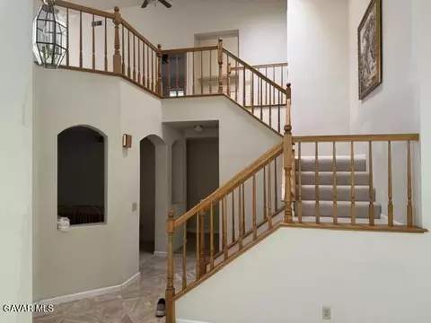 Entry Way - 44436 Shadowcrest Dr, Lancaster, CA 93536 photo 4 of 4