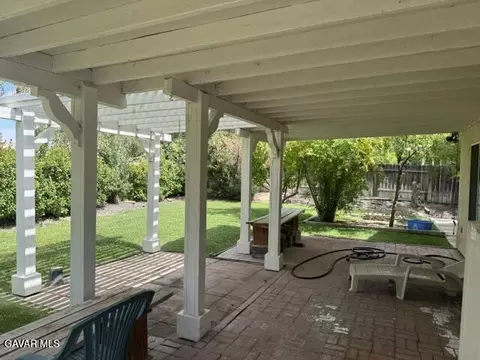 Exterior - 44436 Shadowcrest Dr, Lancaster, CA 93536 photo 5 of 9