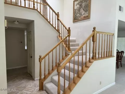 Entry Way - 44436 Shadowcrest Dr, Lancaster, CA 93536 photo 2 of 4