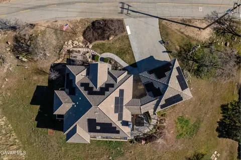 View/Area - 29300 Peregrine Pl, Tehachapi, CA 93561 photo 2 of 6