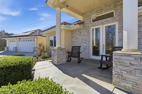 Exterior - 29300 Peregrine Pl, Tehachapi, CA 93561 photo 4 of 10