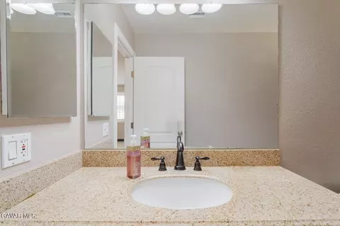 Bath - 43349 Fenner Ave, Lancaster, CA 93536 photo 3 of 6