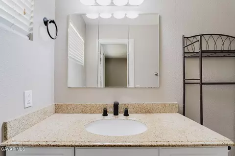 Bath - 43349 Fenner Ave, Lancaster, CA 93536 photo 4 of 6