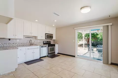 Kitchen - 43349 Fenner Ave, Lancaster, CA 93536 photo 1 of 8