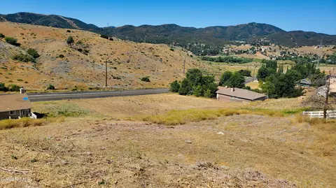 Mccloud Dr, Lake Elizabeth, CA 93532