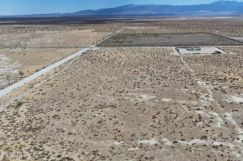 County Line Road, Palmdale, CA 93591 photo 4