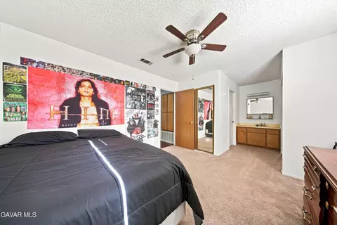 Bedroom - 40245 169th St, Palmdale, CA 93591 photo 4 of 4
