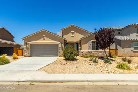 2029 Boxwood St, Rosamond, CA 93560