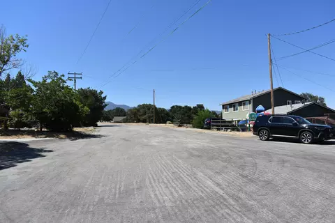 22948 Rim Way, Tehachapi, CA 93561 photo 3