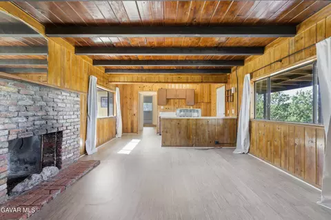 12515 Nearwood Rd, Pearblossom, CA 93553