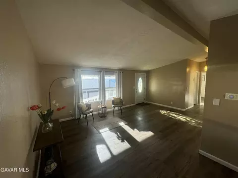 Living - 6 S Oo S Dennison Rd #24, Tehachapi, CA 93561 photo 3 of 3