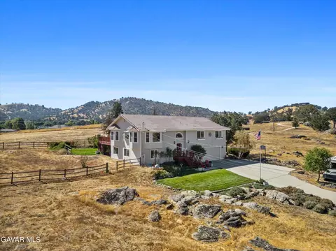 Other - 28360 Burning Tree Dr, Tehachapi, CA 93561 photo 2 of 18