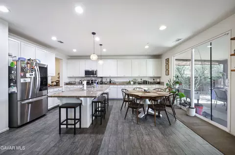 Kitchen - 15538 Quintero Pl, Bakersfield, CA 93314 photo 1 of 3