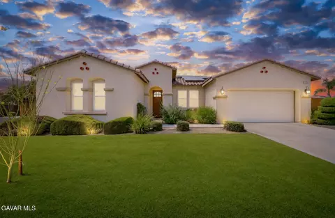 Exterior - 15538 Quintero Pl, Bakersfield, CA 93314 photo 10 of 10