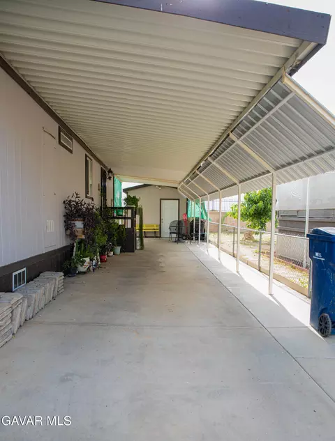 45111 E 25th St #SPC 24, Lancaster, CA 93535 photo 2