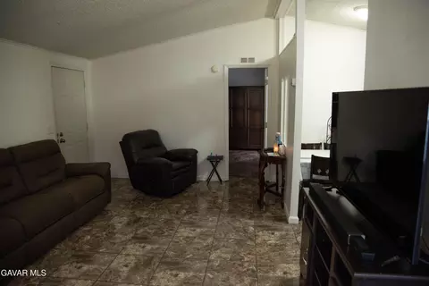 45111 E 25th St #SPC 24, Lancaster, CA 93535 photo 8