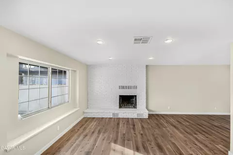 Living - 45503 W 11th St, Lancaster, CA 93534 photo 2 of 3