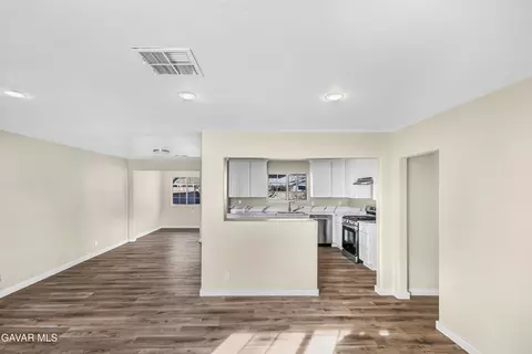Living - 45503 W 11th St, Lancaster, CA 93534 photo 3 of 3