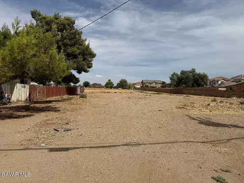 12 Th Ste Vic Avenue Q11 Ste, Palmdale, CA 93550 photo 5