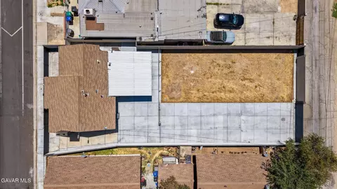 View/Area - 44839 Division St, Lancaster, CA 93535 photo 1 of 4