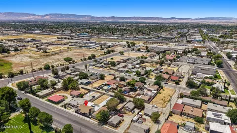 View/Area - 44839 Division St, Lancaster, CA 93535 photo 2 of 4