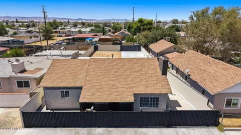 View/Area - 44839 Division St, Lancaster, CA 93535 photo 4 of 4