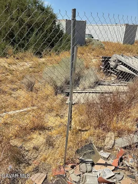 Vic Division St And Ave E12, Lancaster, CA 93535 photo 7