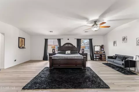 Bedroom - 2301 Foxtail Dr, Palmdale, CA 93551 photo 4 of 4