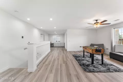 Entry Way - 2301 Foxtail Dr, Palmdale, CA 93551 photo 4 of 8