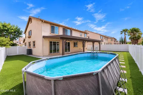 Exterior - 2301 Foxtail Dr, Palmdale, CA 93551 photo 4 of 5