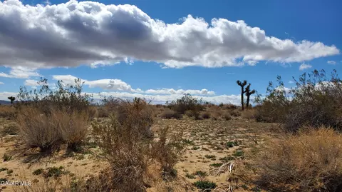 Reed Ave, Mojave, CA 93501 photo 6