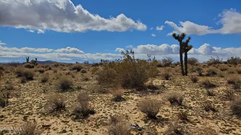 Reed Ave, Mojave, CA 93501 photo 10