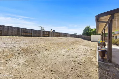 Exterior - 19700 Mesa Dr, Tehachapi, CA 93561 photo 4 of 4