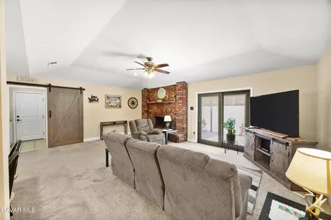 Other - 19700 Mesa Dr, Tehachapi, CA 93561 photo 4 of 9