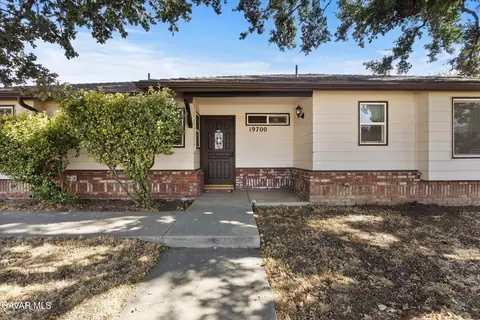 Other - 19700 Mesa Dr, Tehachapi, CA 93561 photo 3 of 9