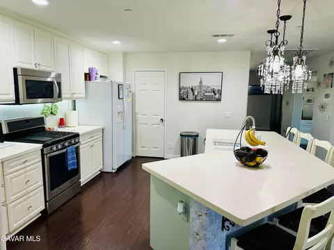 Kitchen - 3525 E Avenue J3, Lancaster, CA 93535 photo 2 of 5