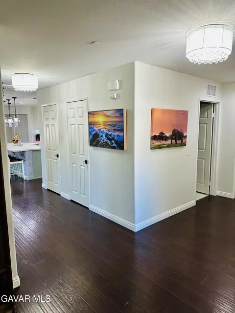 Entry Way - 3525 E Avenue J3, Lancaster, CA 93535 photo 2 of 3
