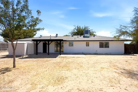 Exterior - 40985 E 163rd St, Lancaster, CA 93535 photo 4 of 12