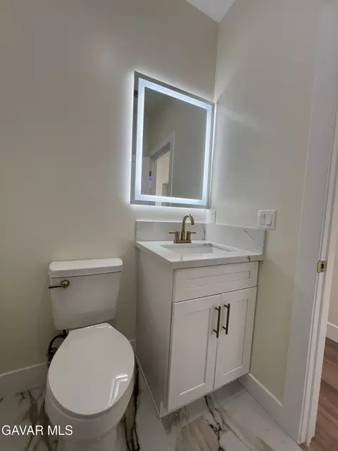 Bath - 10658 E Avenue R 10, Littlerock, CA 93543 photo 2 of 8
