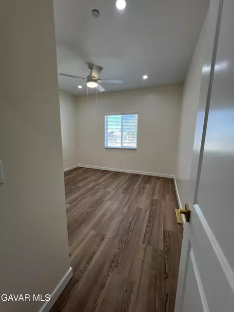 Bedroom - 10658 E Avenue R 10, Littlerock, CA 93543 photo 14 of 16