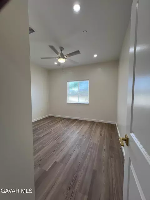 Bedroom - 10658 E Avenue R 10, Littlerock, CA 93543 photo 8 of 16