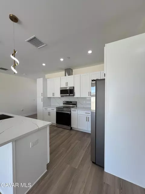 Kitchen - 10658 E Avenue R 10, Littlerock, CA 93543 photo 5 of 5