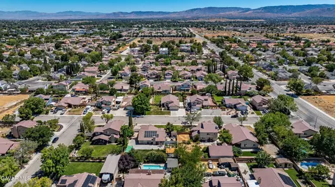 View/Area - 3327 Marilynn St, Lancaster, CA 93536 photo 4 of 5