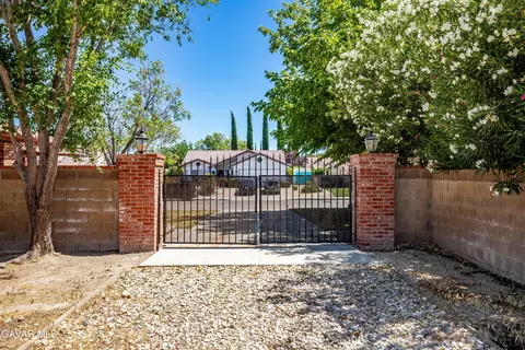 Exterior - 3327 Marilynn St, Lancaster, CA 93536 photo 14 of 20