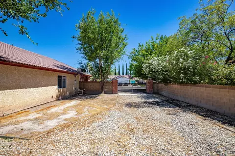 Exterior - 3327 Marilynn St, Lancaster, CA 93536 photo 13 of 20