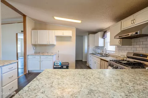 12815 Umtali Rd, Tehachapi, CA 93561 photo 5
