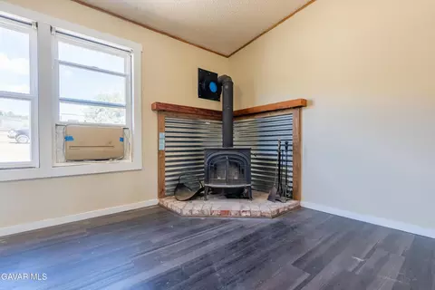 12815 Umtali Rd, Tehachapi, CA 93561 photo 12