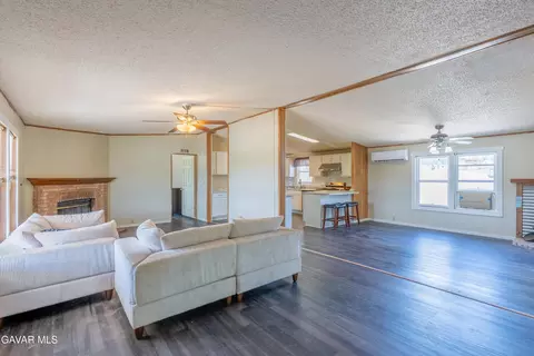 12815 Umtali Rd, Tehachapi, CA 93561 photo 6