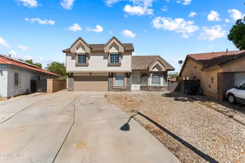1000 Cloverdale Ct, Rosamond, CA 93560